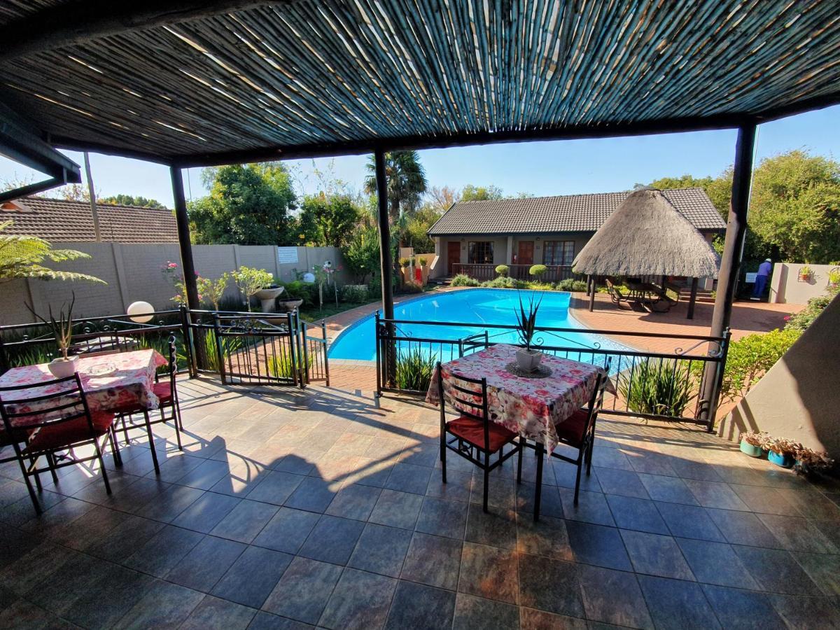 Diamond Rose Guest House Миделбург Екстериор снимка