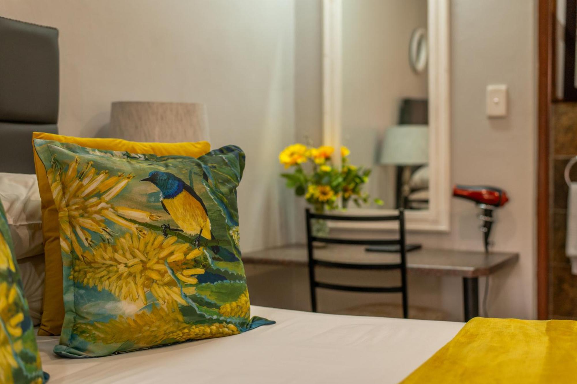Diamond Rose Guest House Миделбург Стая снимка