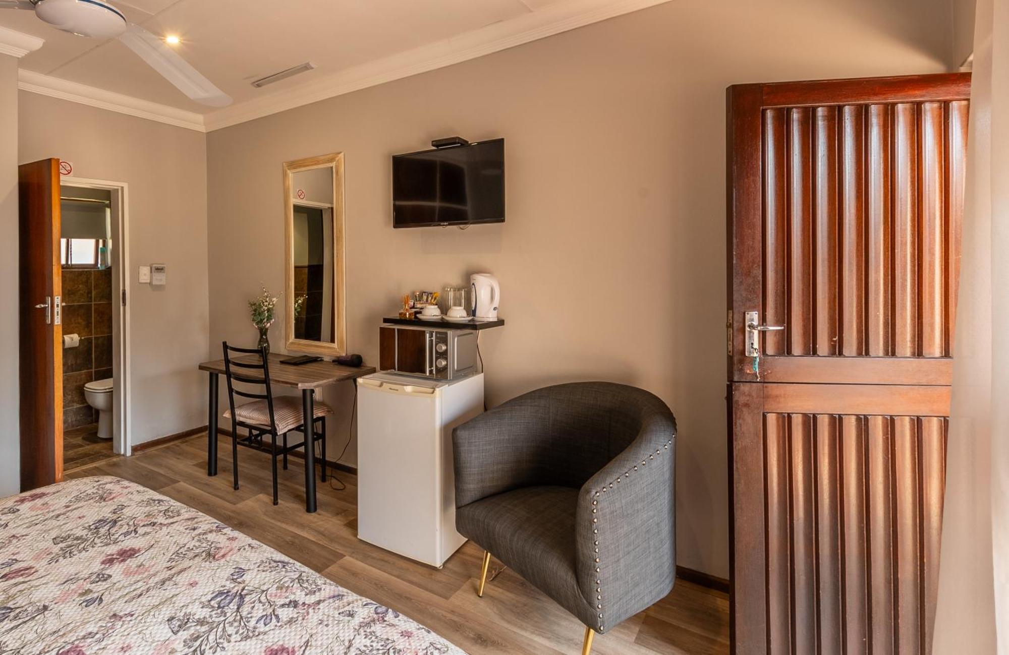 Diamond Rose Guest House Миделбург Екстериор снимка