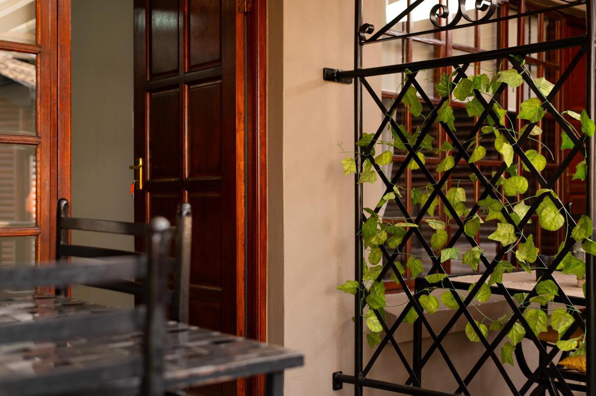 Diamond Rose Guest House Миделбург Стая снимка