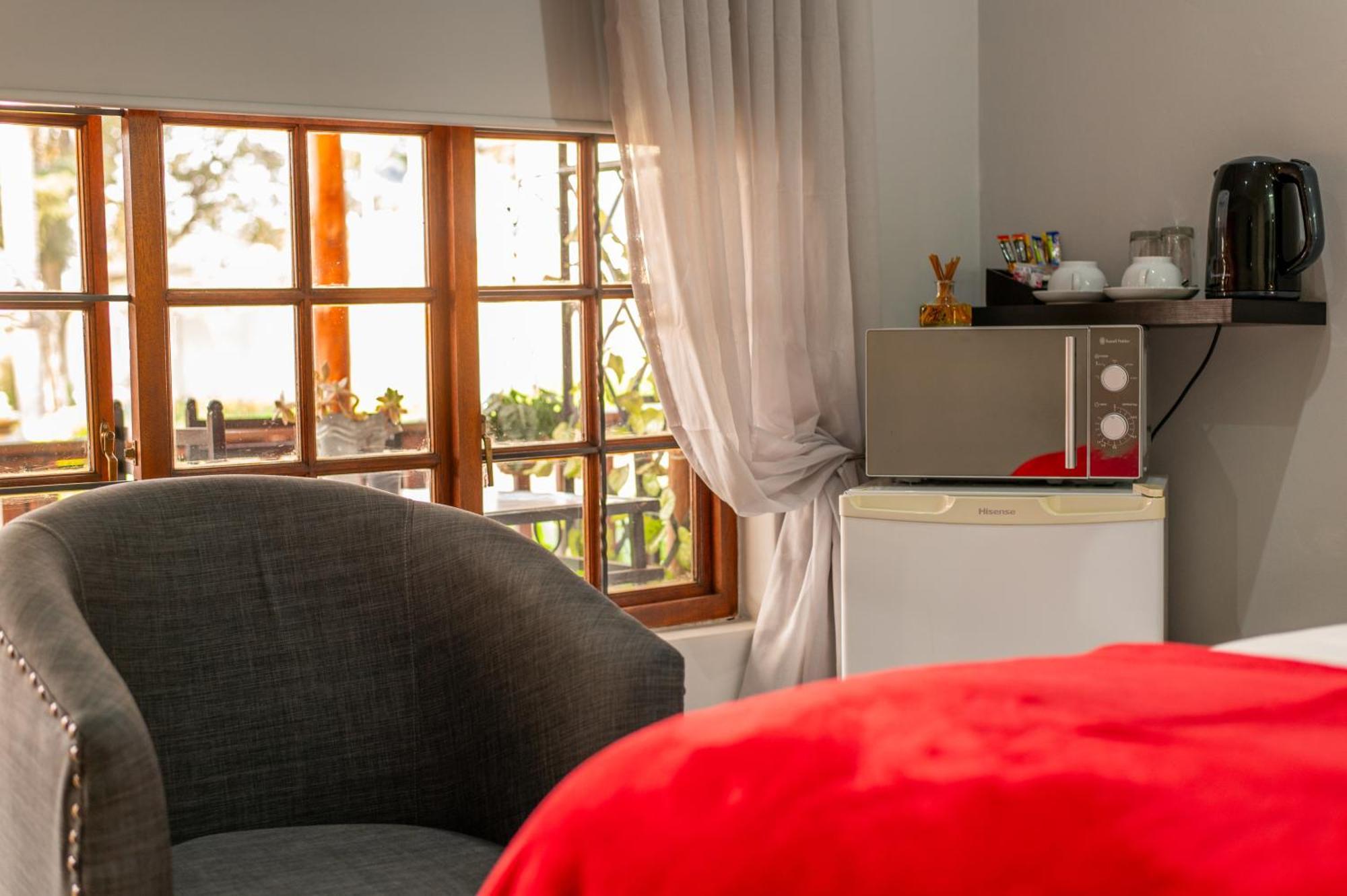 Diamond Rose Guest House Миделбург Стая снимка